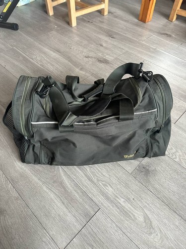 Wychwood fishing bag - fishing,